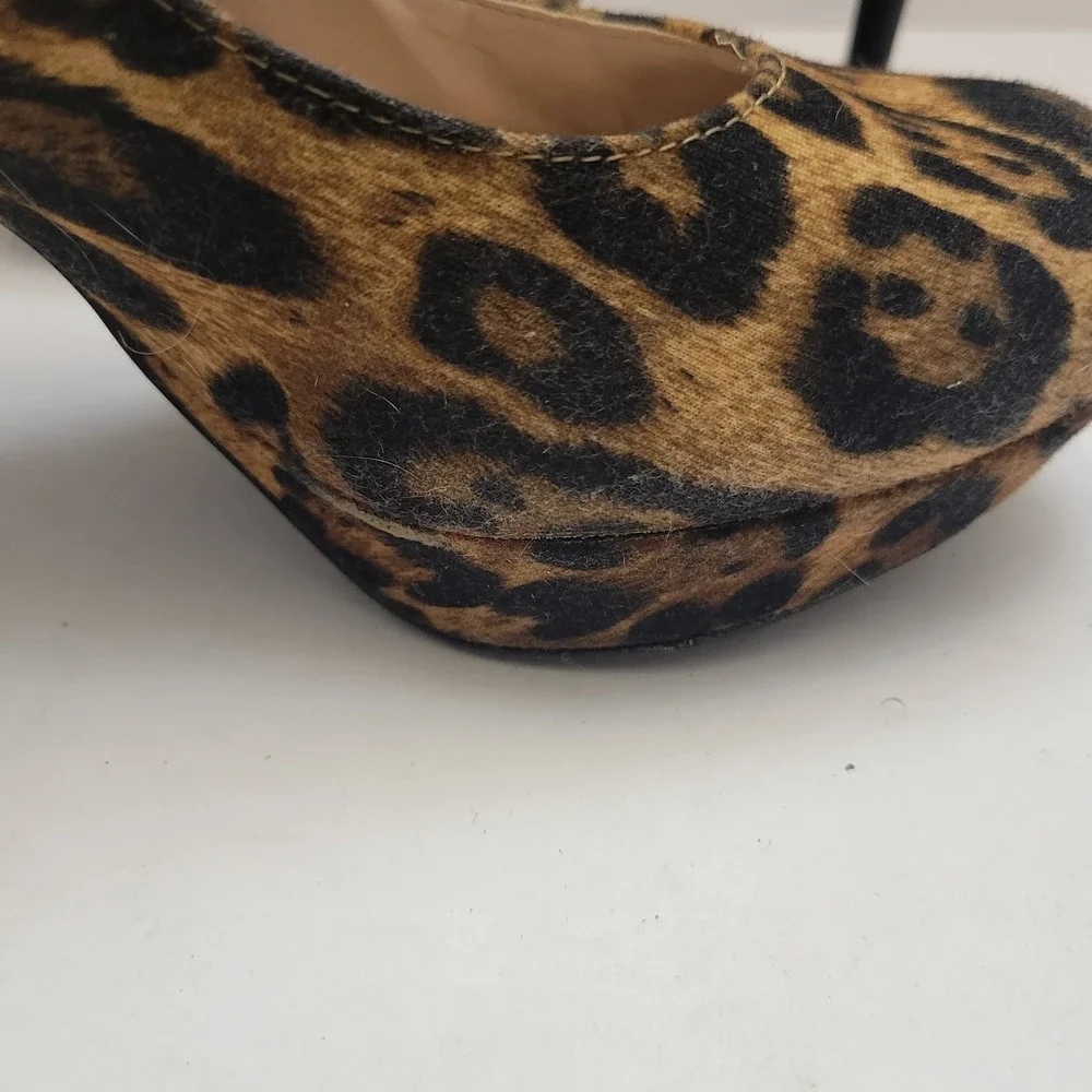 Olsenboye Platform High Heels Women's Sz 8M Leopard Animal‎ Print Mob Wife Shoes